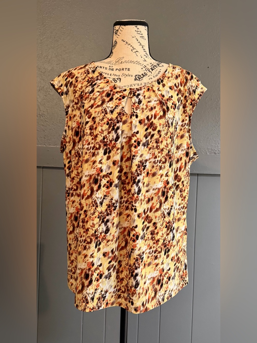 Kasper Yellow Multicolor Animal-Print Cap-Sleeve Blouse